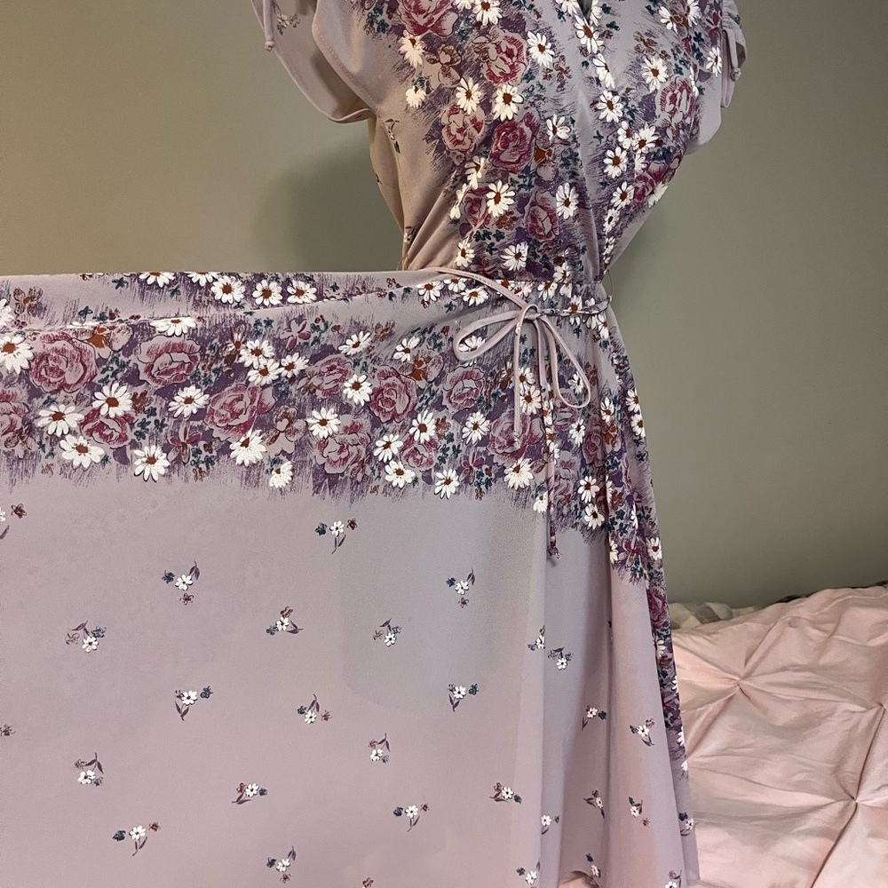 Dusty Mauve Floral Wrap Midi Dress with Self-Tie Waist - Picture 5 of 8